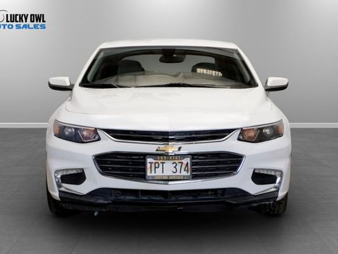 Used 2018 Chevrolet Malibu LT FWD image 2
