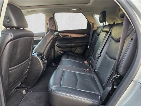 Used 2019 Cadillac XT5 Premium Luxury FWD image 14