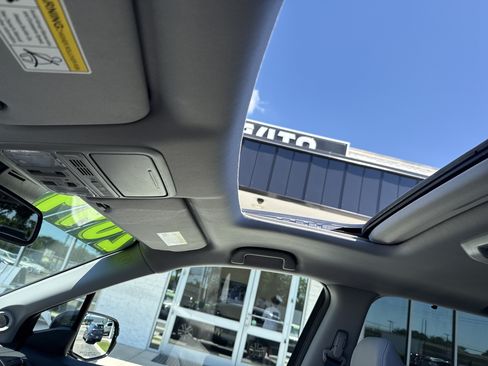 Used 2017 Honda Pilot Touring image 20