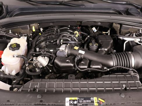 Used 2022 Jeep Grand Cherokee Altitude AWD/4WD image 20