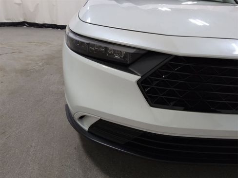 Used 2024 Honda Accord EX image 11