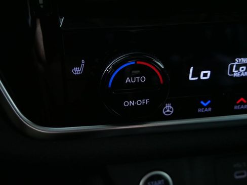 Used 2023 Nissan Rogue SL AWD/4WD image 27