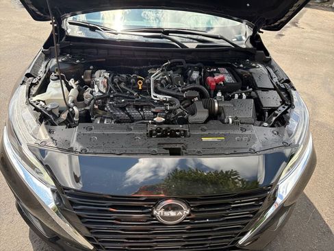 Used 2025 Nissan Altima 2.5 SV FWD image 27