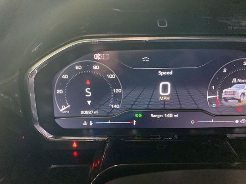 Certified 2025 GMC Sierra 1500 Elevation w/ Elevation Premium Package image 4