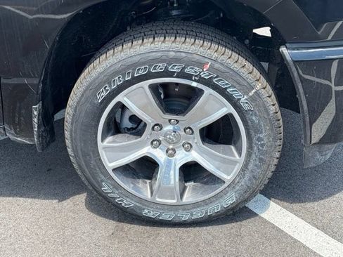 New 2026 RAM 1500 Express AWD/4WD image 10