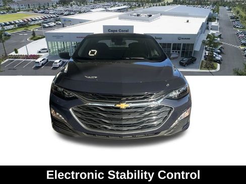 Used 2025 Chevrolet Malibu LT image 9