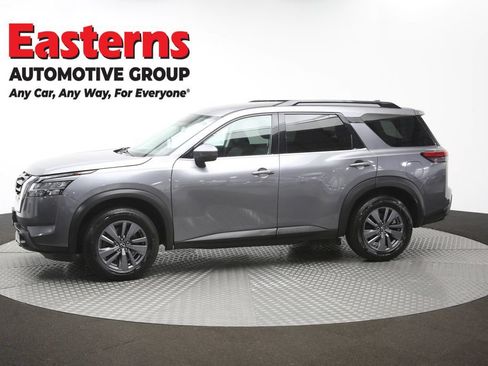 Used 2022 Nissan Pathfinder SV AWD/4WD image 61