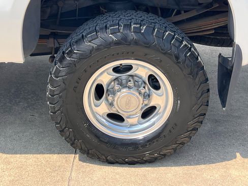 Used 2004 Ford F350 Lariat image 16