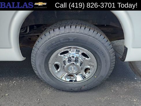 Certified 2019 Chevrolet Express 2500 LS w/ Driver Convenience Package RWD image 33