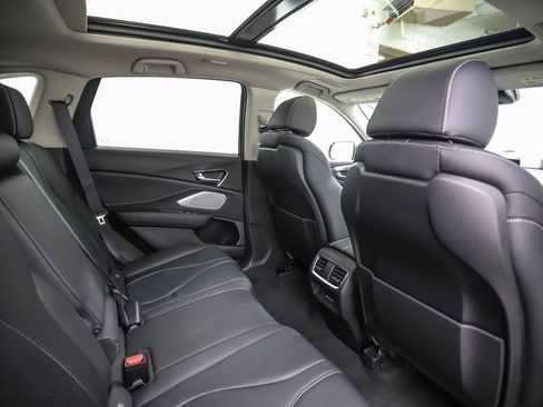 Used 2025 Acura RDX w/ Technology Package image 25