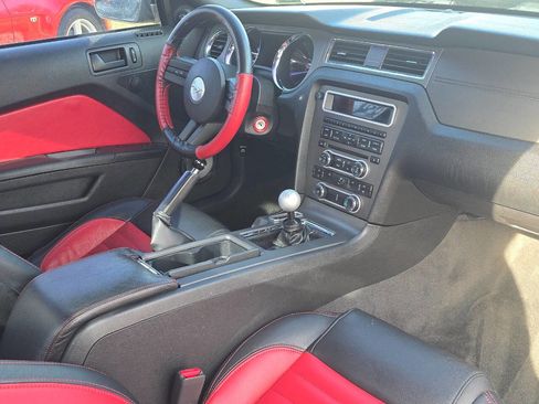 Used 2012 Ford Mustang GT image 16
