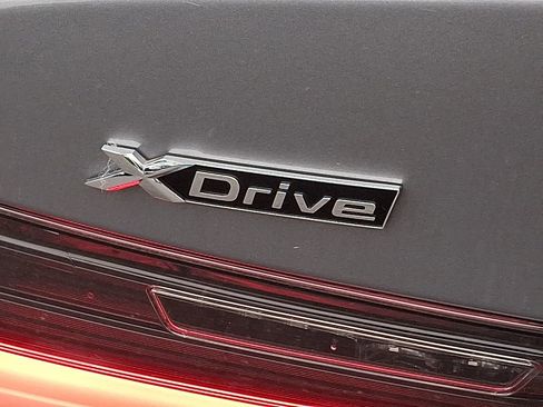 Certified 2023 BMW 330i xDrive Sedan w/ Premium Package AWD/4WD image 27