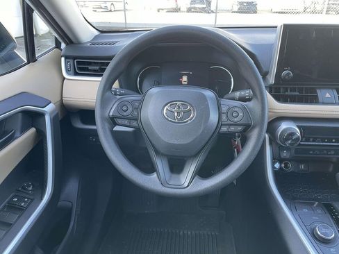 Used 2025 Toyota RAV4 LE image 26