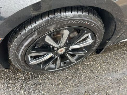 Used 2013 Cadillac XTS Luxury w/ Driver Awareness Package image 17