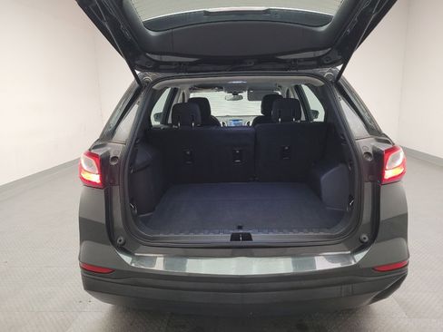 Used 2019 Chevrolet Equinox LS FWD image 29
