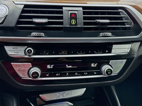 Used 2021 BMW X4 xDrive30i w/ Premium Package image 12