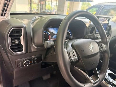 Used 2024 Ford Bronco Sport Outer Banks w/ Tech Package AWD/4WD image 9