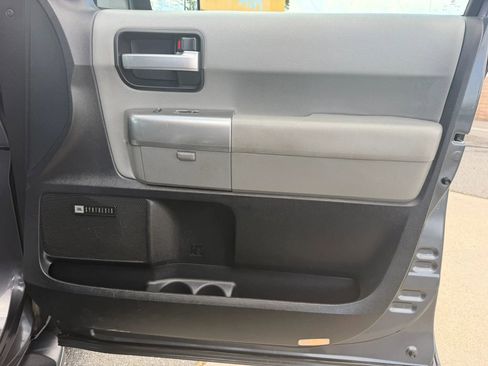 Used 2019 Toyota Sequoia Limited w/ Safety & Convenience Package AWD/4WD image 16