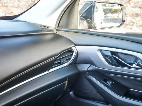 Used 2020 Chevrolet Traverse LS w/ LPO, Blackout Package image 22