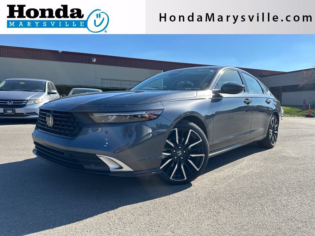 Used 2023 Honda Accord Touring image 1