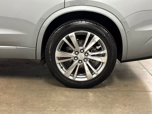Used 2023 Cadillac XT6 Premium Luxury w/ Technology Package image 21