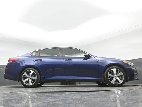 Used 2019 Kia Optima S image 33