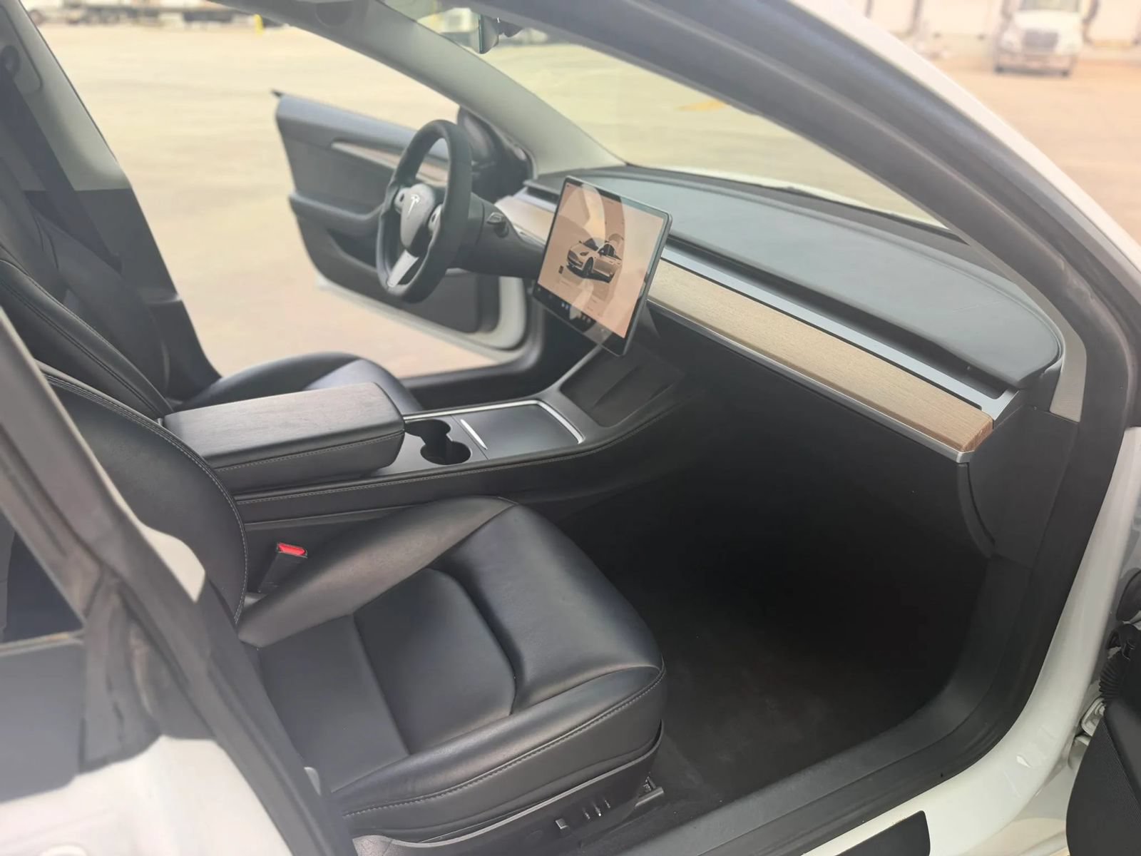 Used 2023 Tesla Model 3 Standard Range RWD image 23