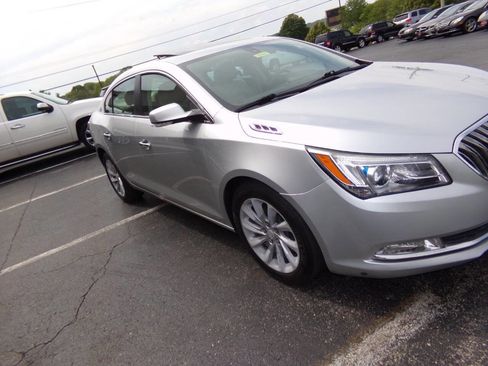 Used 2016 Buick LaCrosse Leather FWD image 45