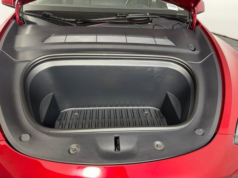 Used 2025 Tesla Model Y Long Range image 32