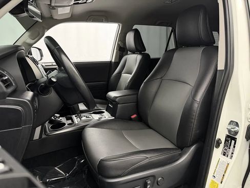 Used 2023 Toyota 4Runner SR5 Premium AWD/4WD image 9