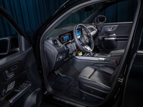 New 2026 Mercedes-Benz GLB 250 image 10