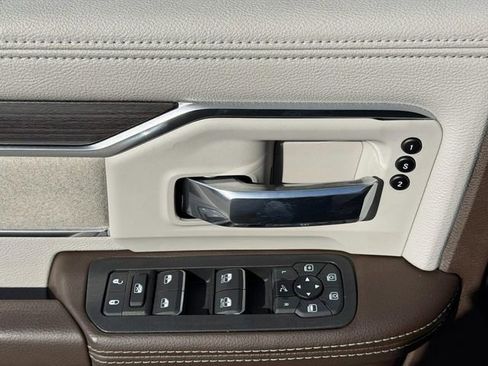New 2025 RAM 2500 Laramie AWD/4WD image 8