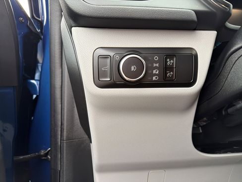 Used 2023 Ford Escape Platinum w/ Premium Technology Package image 16