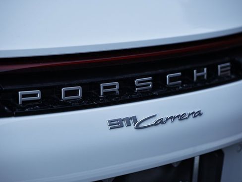 Certified 2025 Porsche 911 Carrera image 18