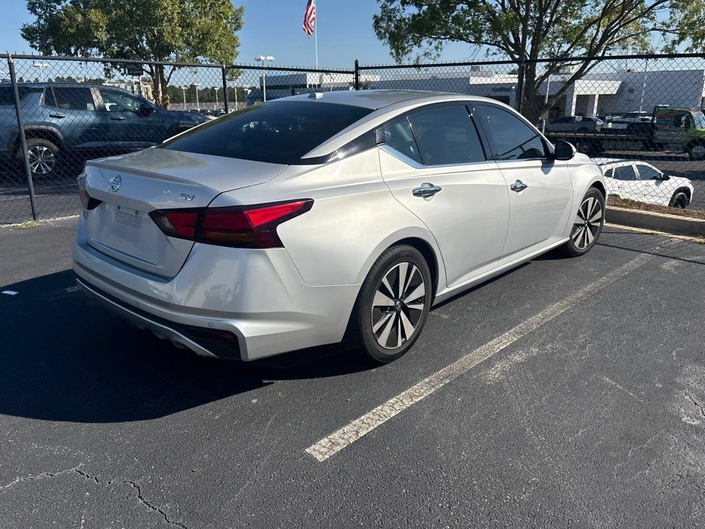 Used 2019 Nissan Altima 2.5 SV FWD image 3