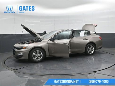 Used 2023 Chevrolet Malibu LT image 48