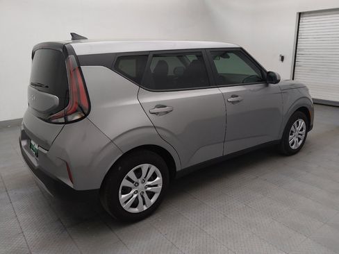 Used 2025 Kia Soul LX FWD image 10