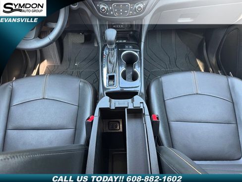 Used 2023 Chevrolet Equinox Premier image 17