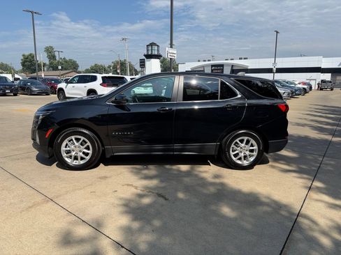 Used 2024 Chevrolet Equinox LT FWD image 8