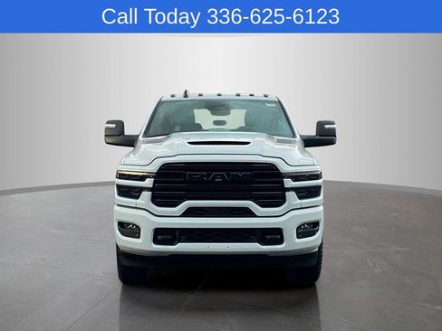 New 2026 RAM 2500 Laramie AWD/4WD image 4