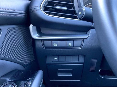 Certified 2025 MAZDA MAZDA3 s image 35