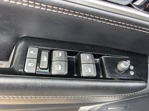 Used 2024 Jeep Wagoneer Series II w/ Flexible Seating Group RWD image 24