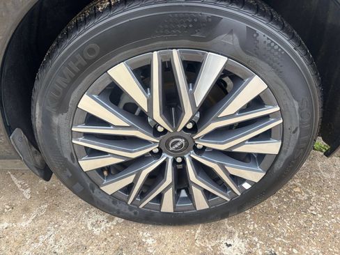 Used 2025 Nissan Altima 2.5 SV FWD image 29