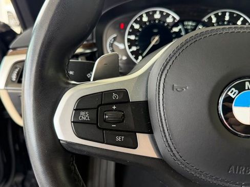 Used 2019 BMW 540i w/ Convenience Package image 21