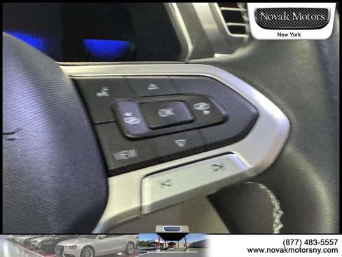 Used 2023 Volkswagen Tiguan SE AWD/4WD image 17