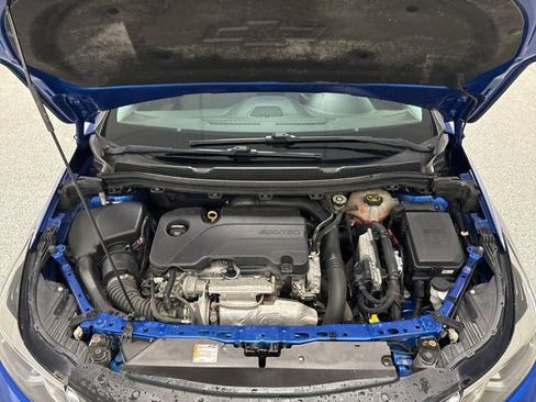 Used 2019 Chevrolet Cruze LT image 15