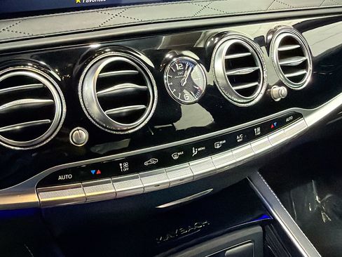 Used 2020 Mercedes-Benz Maybach S 560 4MATIC image 33