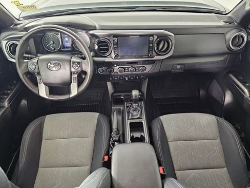 Used 2021 Toyota Tacoma TRD Off-Road image 21