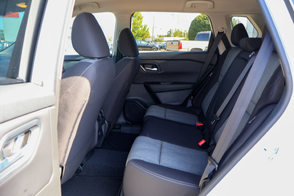 New 2026 Nissan Rogue SV FWD image 8