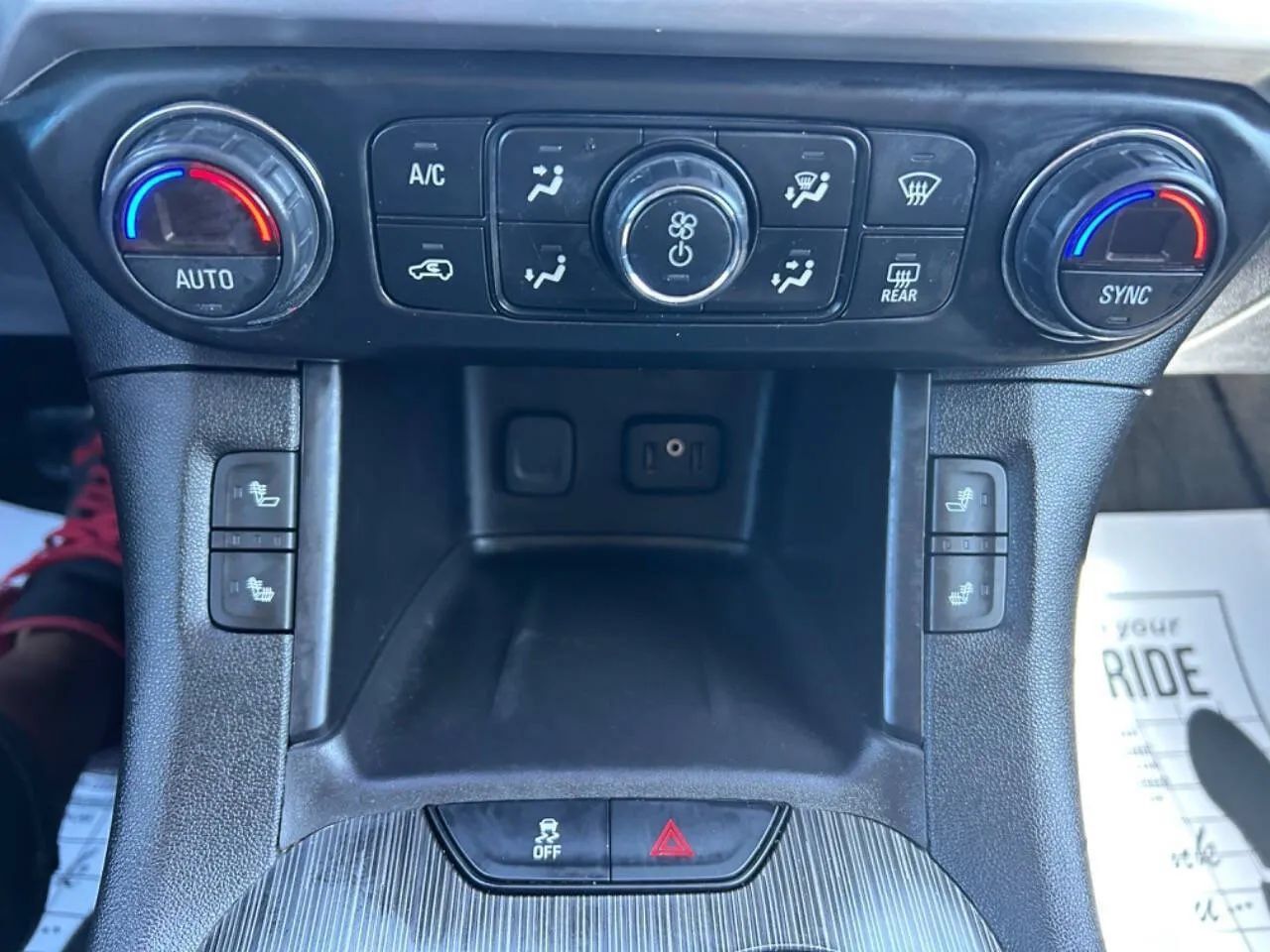 Used 2019 GMC Acadia SLT FWD image 24